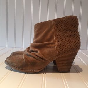 Splendid Tan Suede Studded Boots sz 6